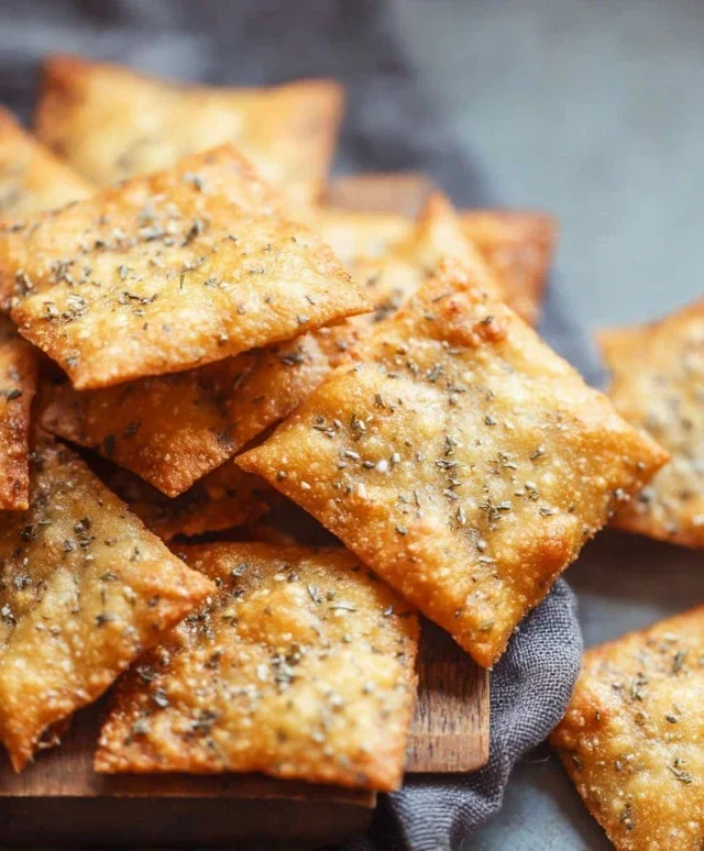 Keto Crackers (2 ingredients!)